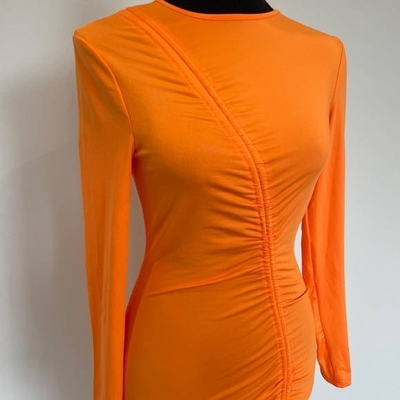 Ruched Draw Strings Bodycon Midi Dress - Picture 4 of 9